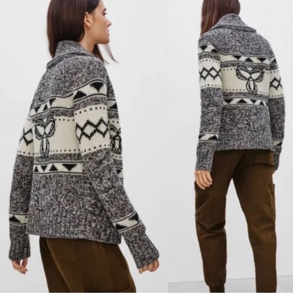 Aritzia TNA From Sea to Sky 100% Lambswool Zipper Sweater Grey Size XS Wool Knit